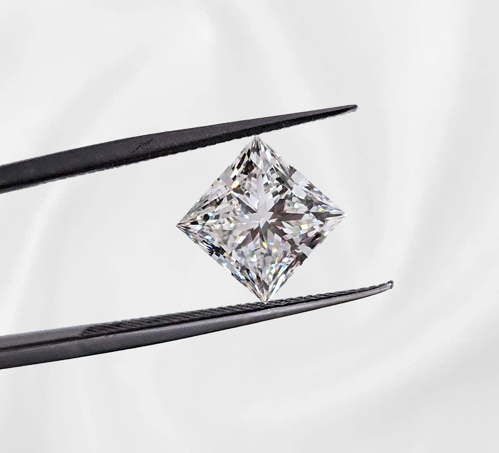 Princess cut lab grown diamond