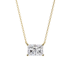 Radiant-cut diamond pendant in gold