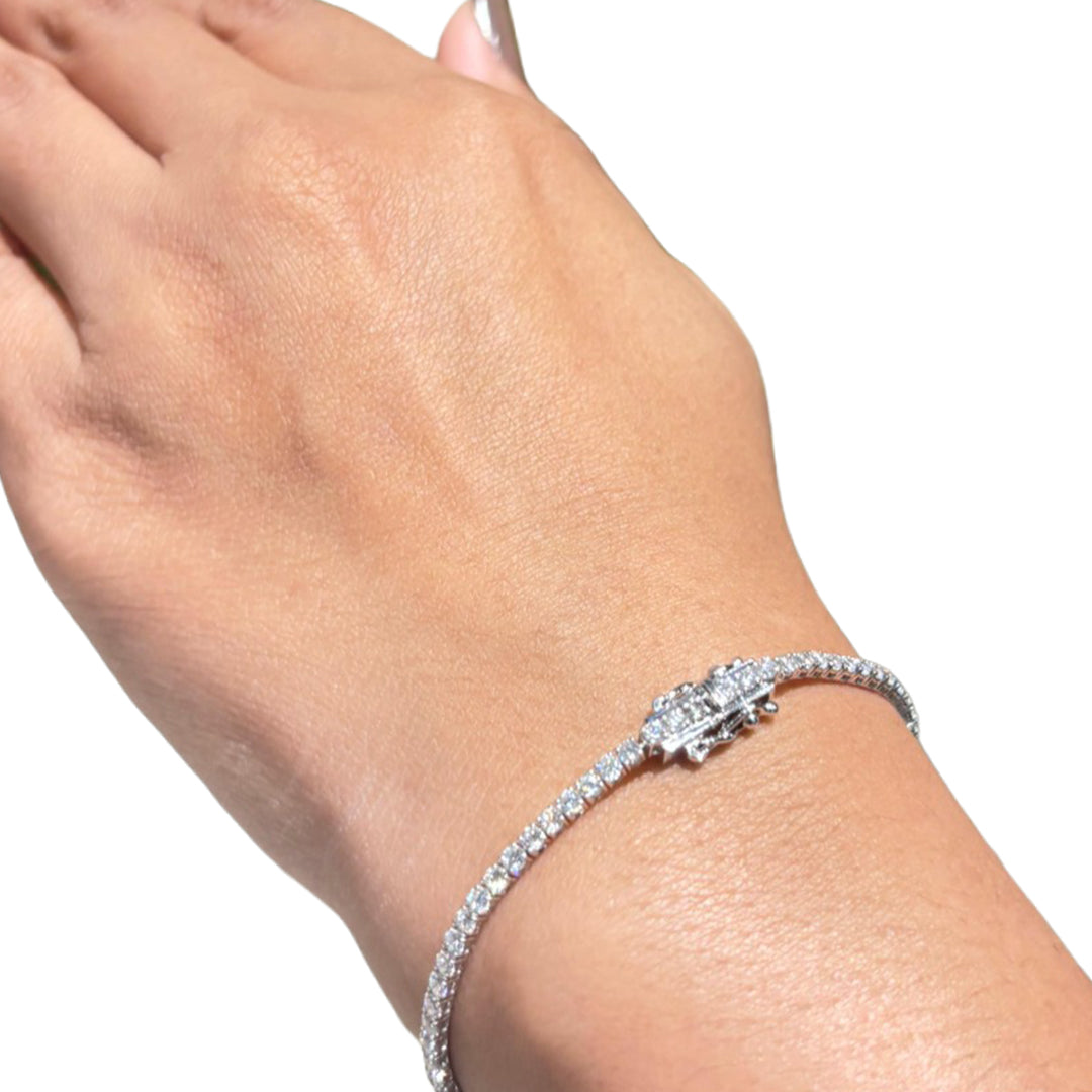 7ct Round Cut Diamond Tennis Bracelet in Gold