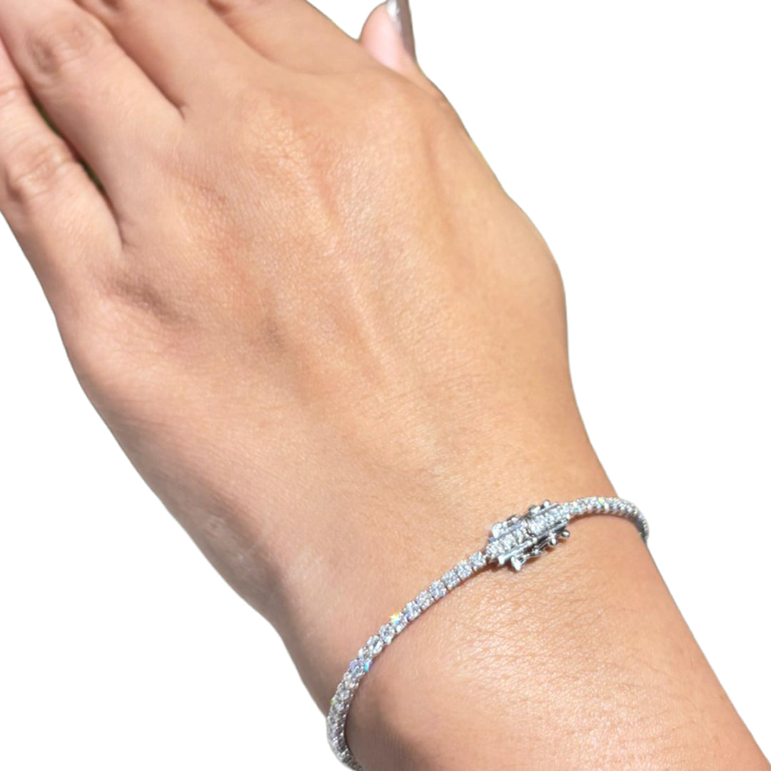 8ct Round Cut Diamond Tennis Bracelet in Gold