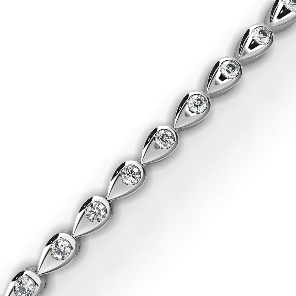 White Gold bangle with teardrop-shape round diamonds