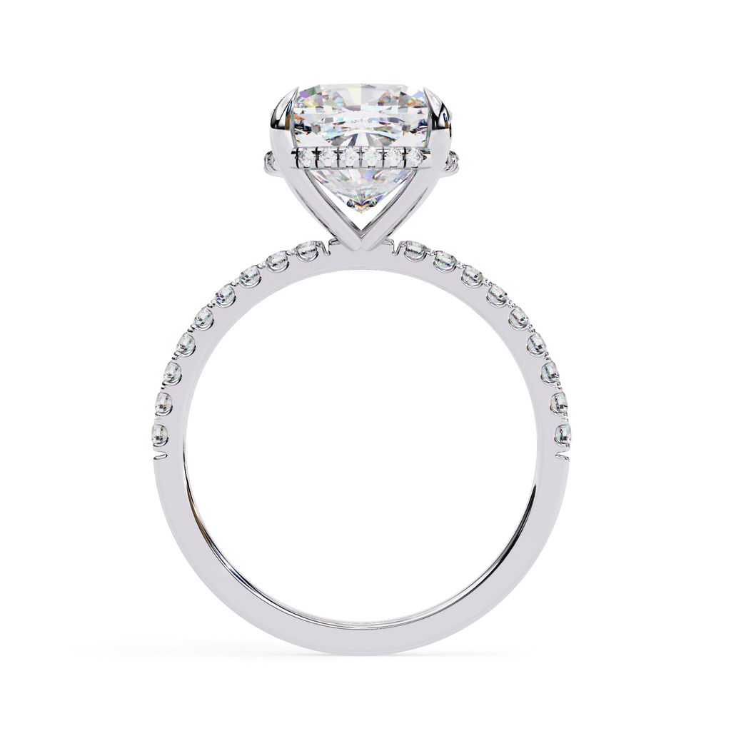 Luxury cushion shaped diamond ring