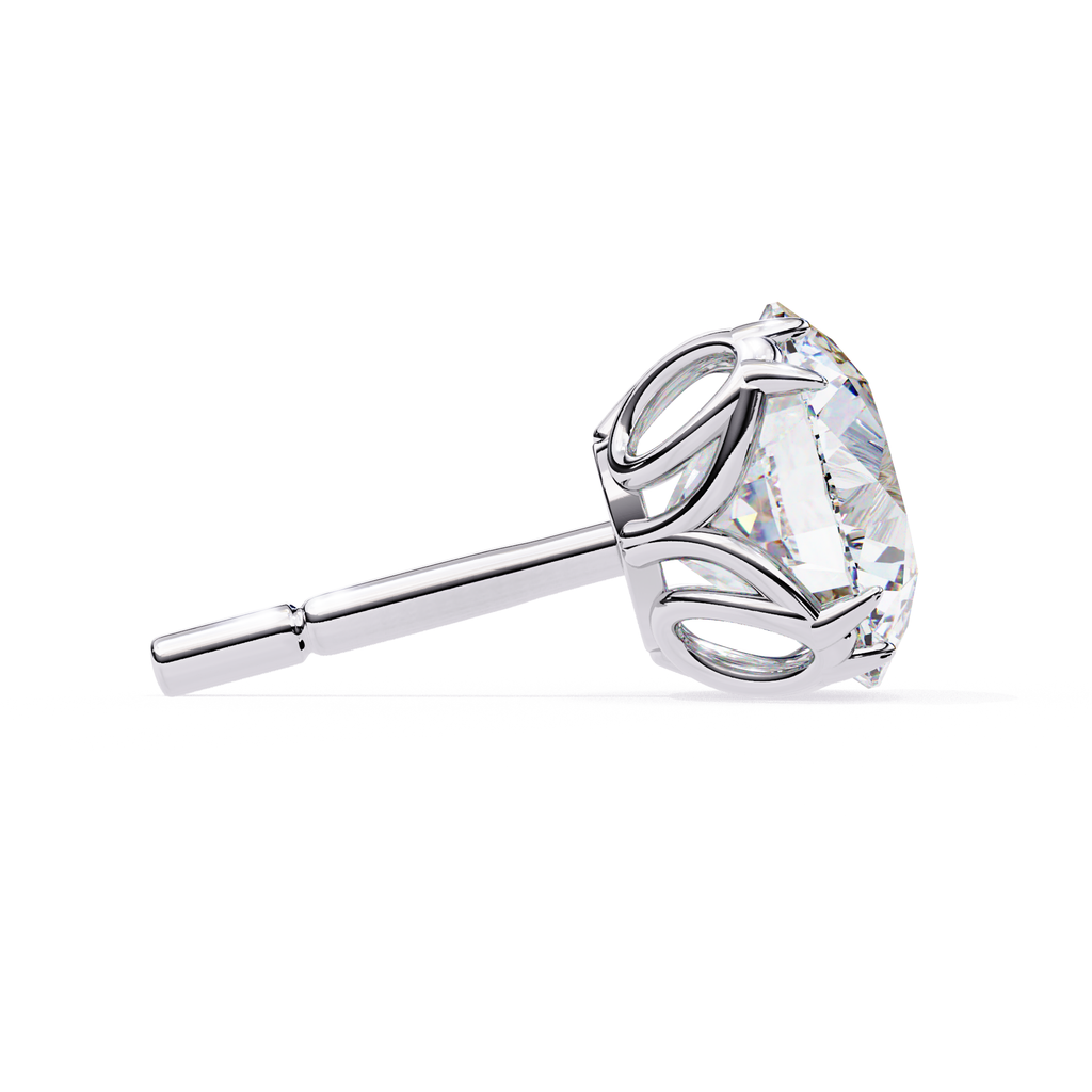 Round diamond stud earrings