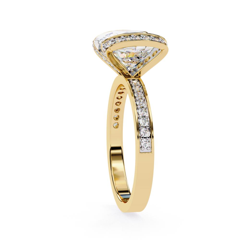 Round Diamond Ring with Double Halo Band in Gold