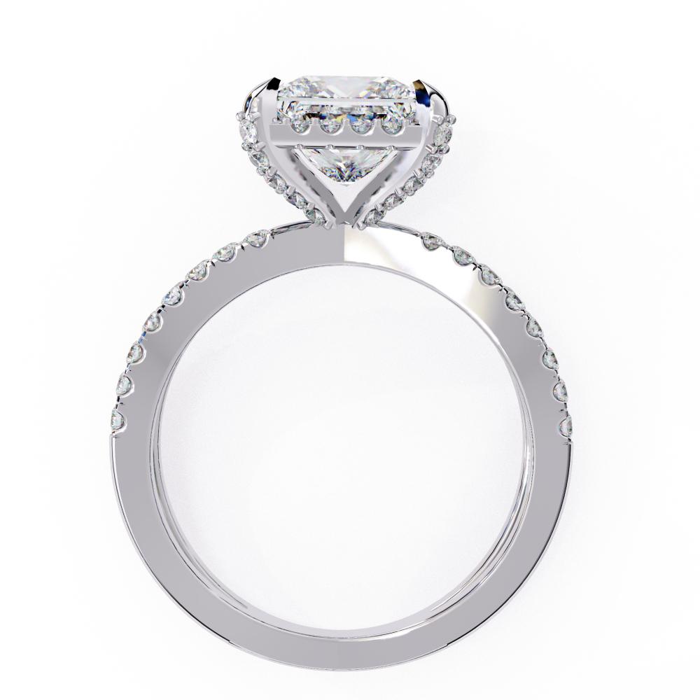 Diamond engagement ring in white gold