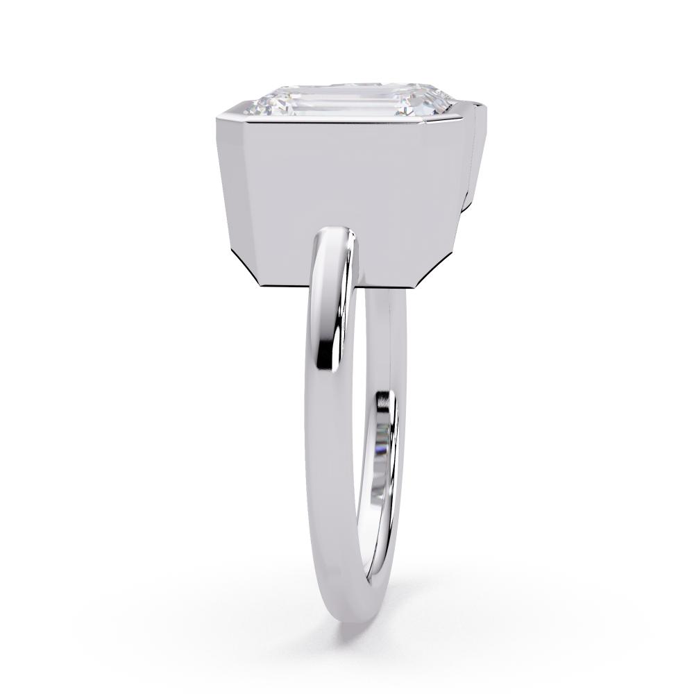 The Pear & Emerald Bezel Toi Et Moi Ring in Gold