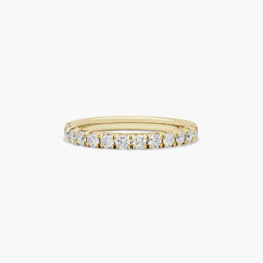 Lab grown pavé diamond anniversary ring in yellow gold