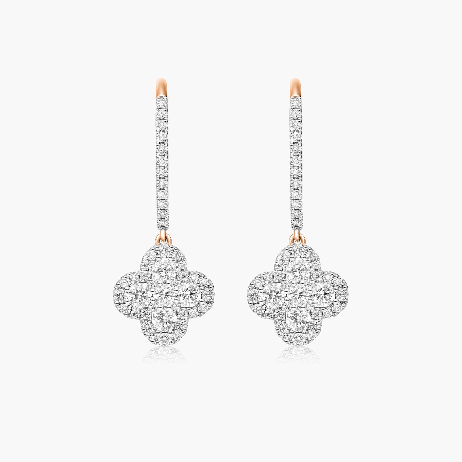Clover-shaped diamond dangling earrings
