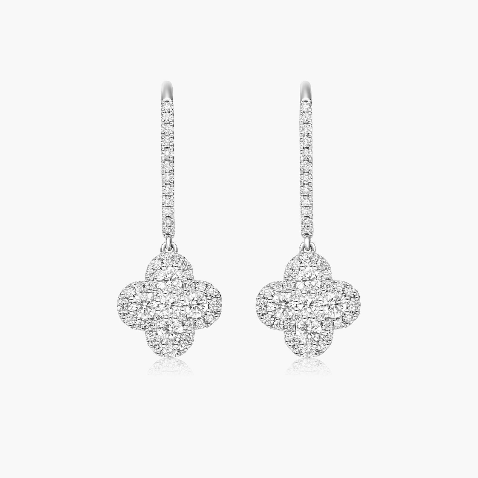 Clover-shaped diamond dangling earrings