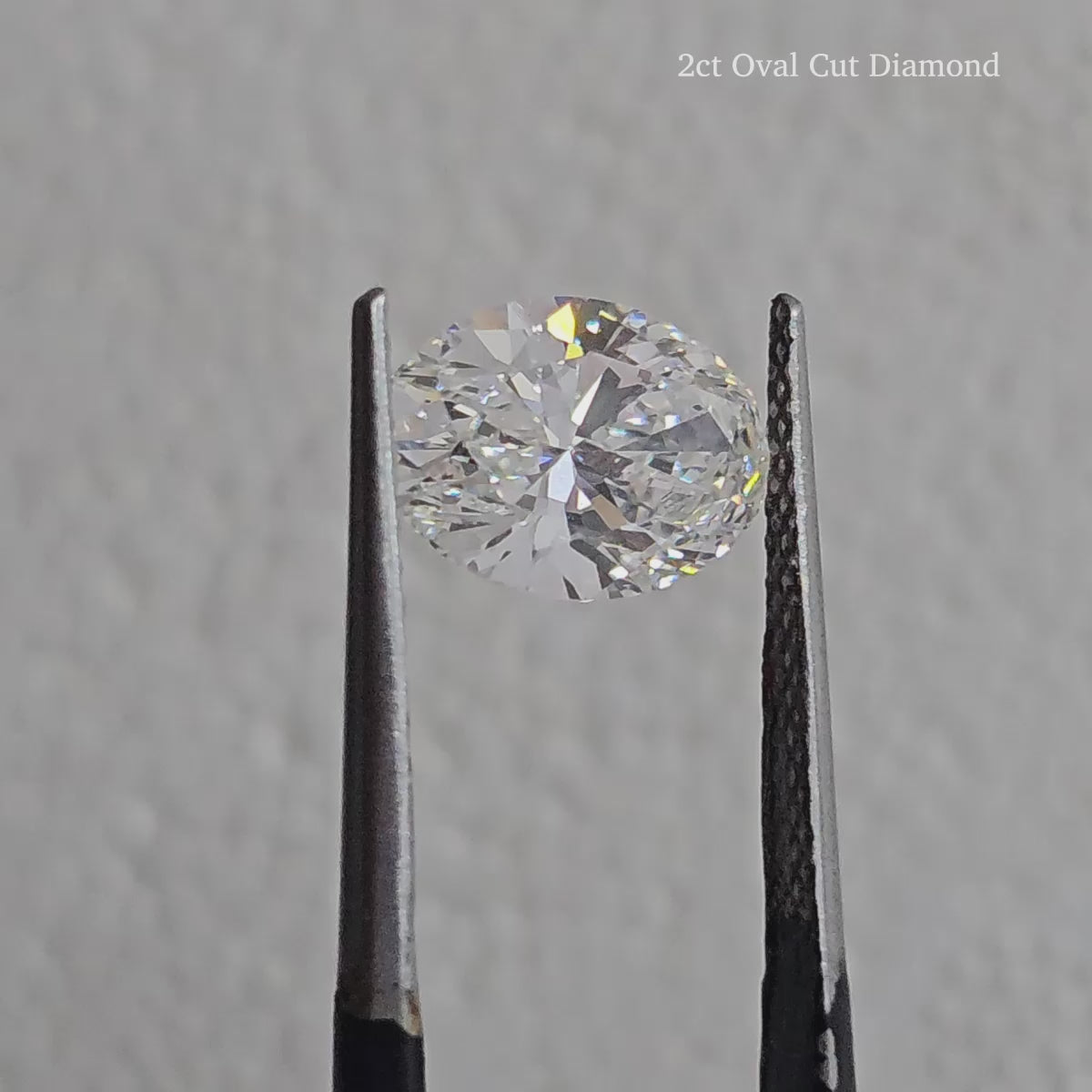 Elegant Oval Cut Diamond Ring