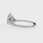 Lab grown diamond engagement ring with Pear brilliant center