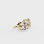 Round shaped diamond stud earrings