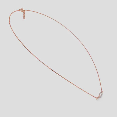 Diamond interlocking link pendant