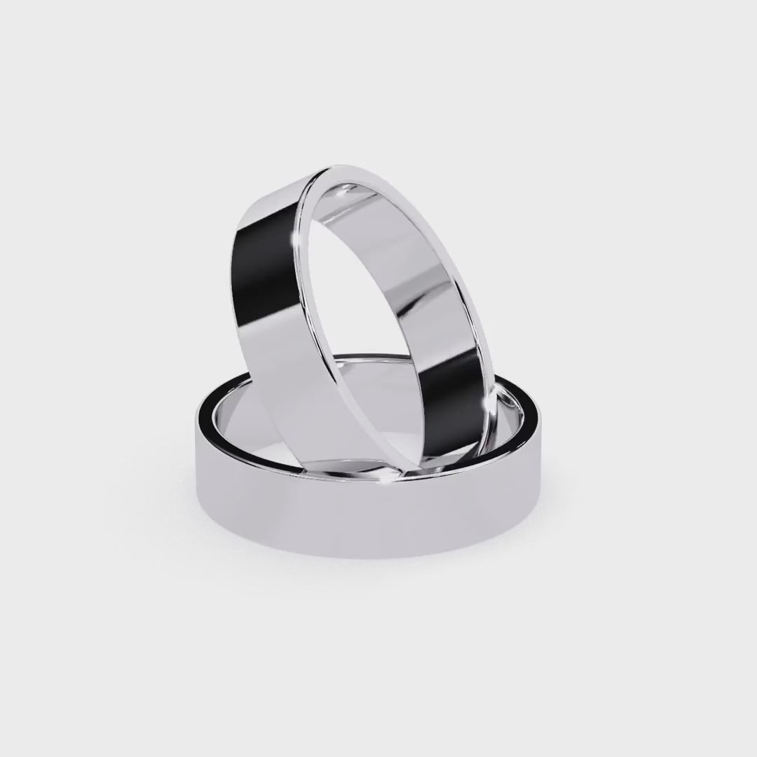 Lustrous Plain Gold Band