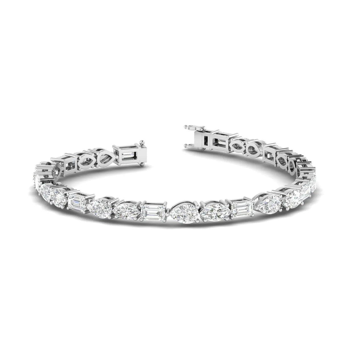 Mixed Cut Diamonds Tennis Bracelet in Gold